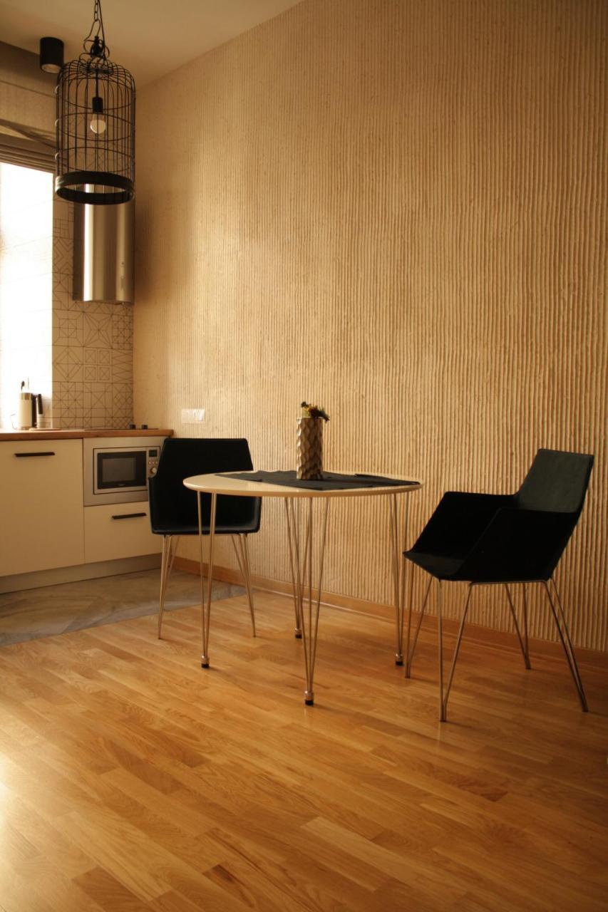 Lviv Wall Street Apt Екстериор снимка